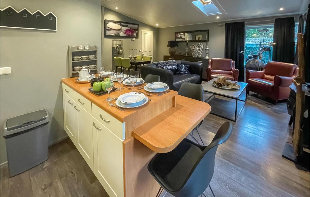 Awesome Home In Emst With Kitchen エクステリア 写真
